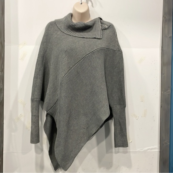 White House Black Market Sweaters - White House Black Market Women XS Long Sleeve Zip Neck Poncho Gray